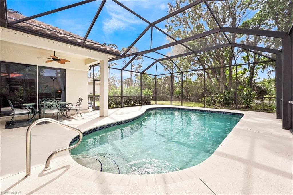 6545 Chestnut CIR, NAPLES FL 34109-32