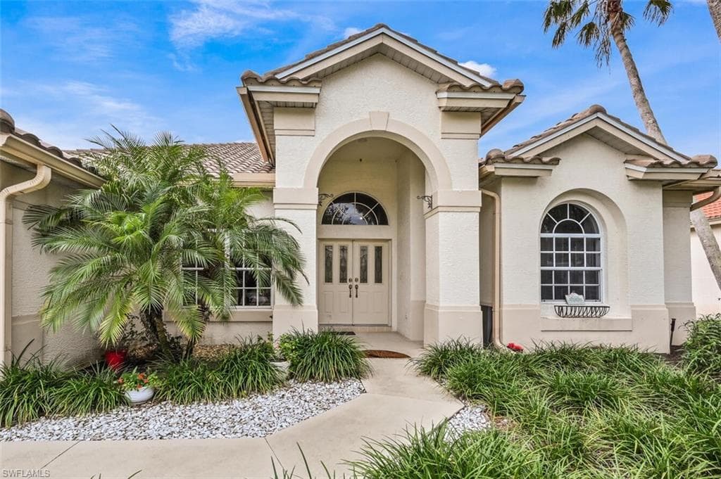 6545 Chestnut CIR, NAPLES FL 34109-3