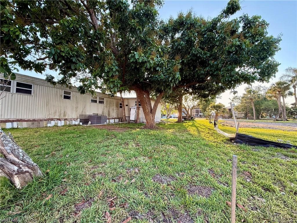 24518 Dolphin ST, BONITA SPRINGS FL 34134-8