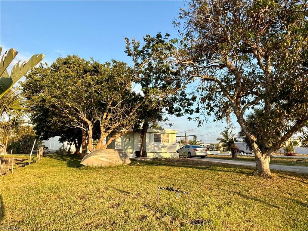 24518 Dolphin ST, BONITA SPRINGS FL 34134-10