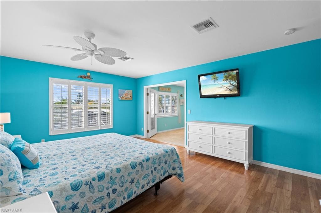 320 Madison CT, FORT MYERS BEACH FL 33931-15