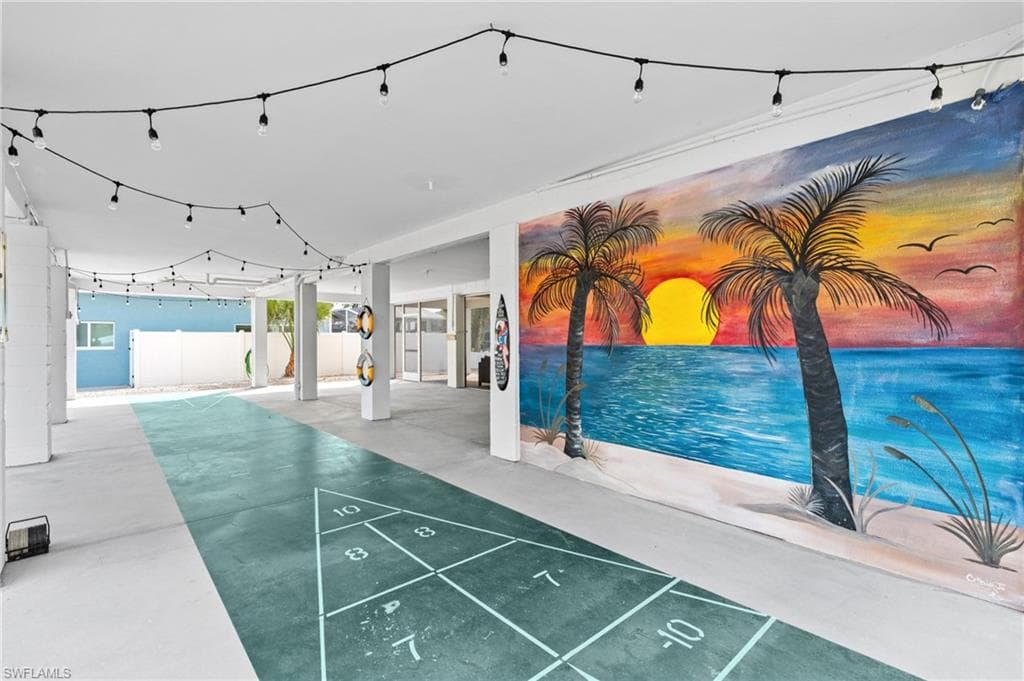 320 Madison CT, FORT MYERS BEACH FL 33931-28