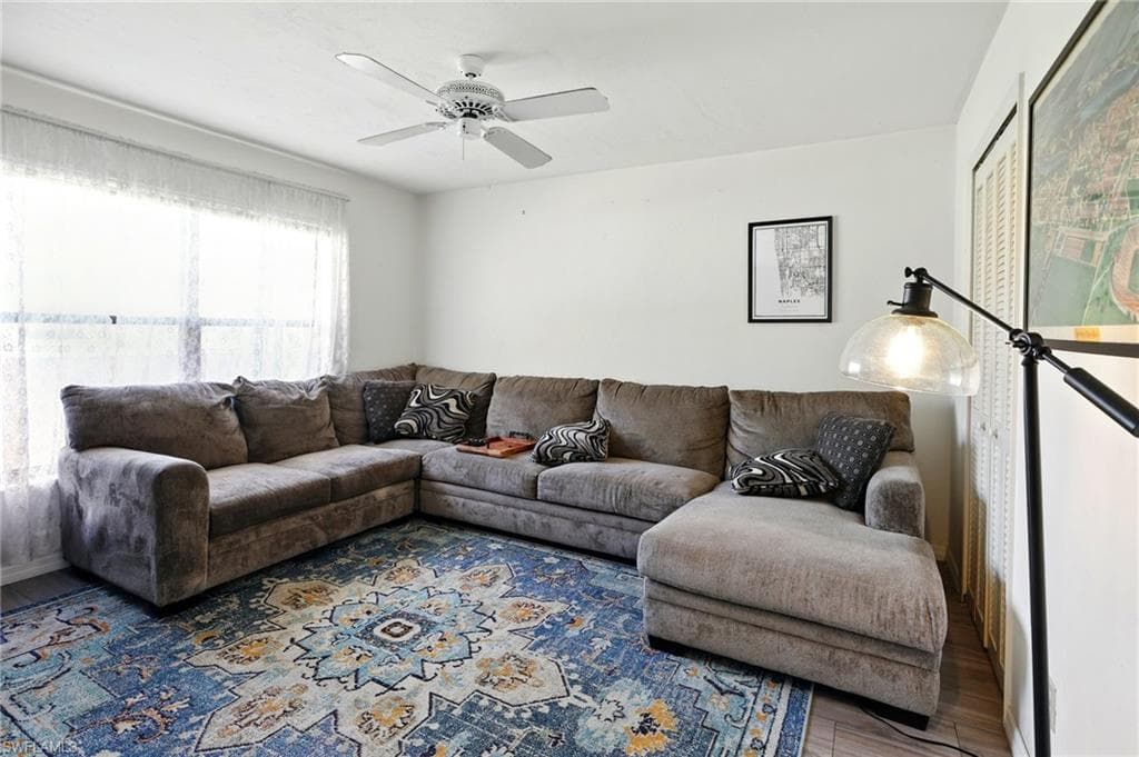 5338 Concord WAY, FORT MYERS FL 33907-11