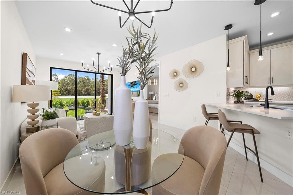 6092 Barbara CIR-12