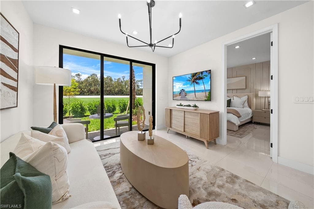 6092 Barbara CIR-15