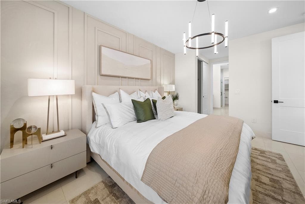 6092 Barbara CIR-20