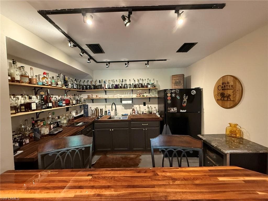 5546 Park RD, FORT MYERS FL 33908-22