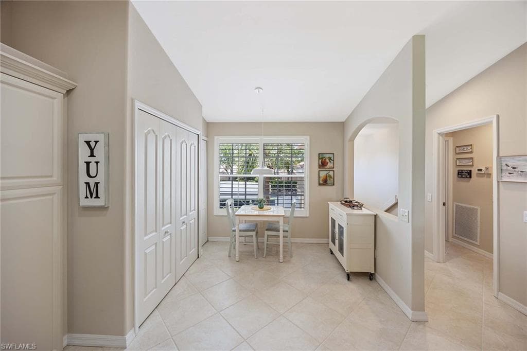 9030 Spring Run BLVD # 508, ESTERO FL 34135-12