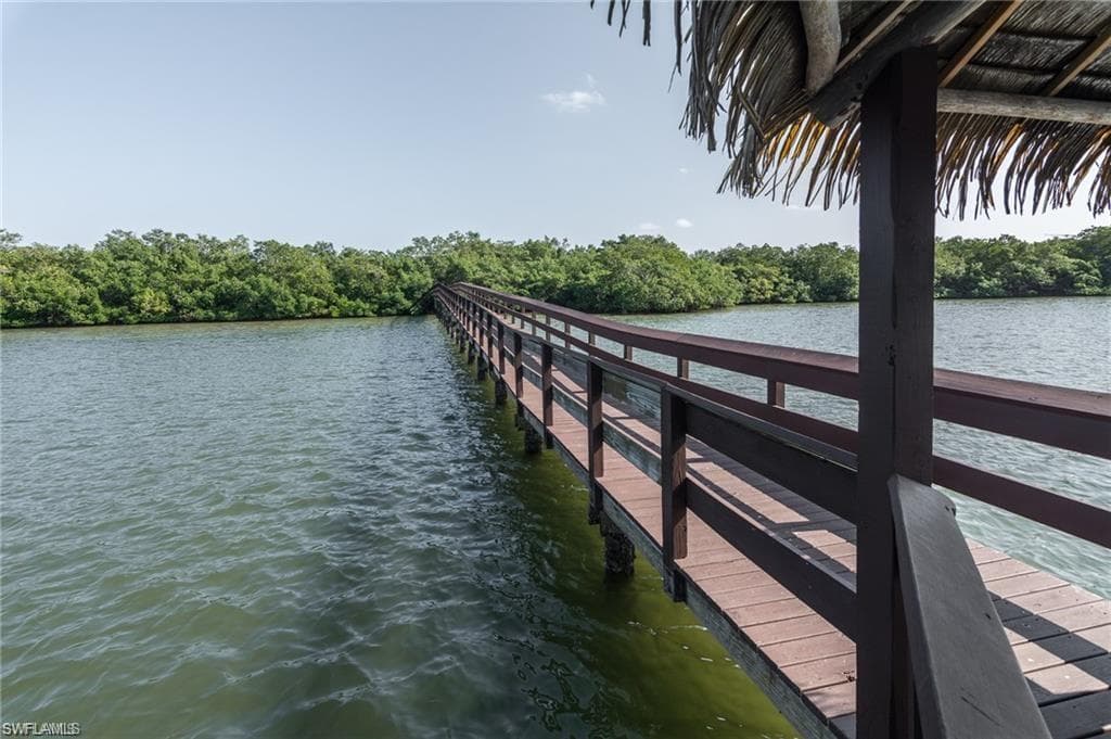 15405 Cedarwood LN # 101, NAPLES FL 34110-31