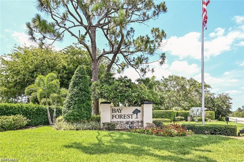 15405 Cedarwood LN # 101, NAPLES FL 34110-19