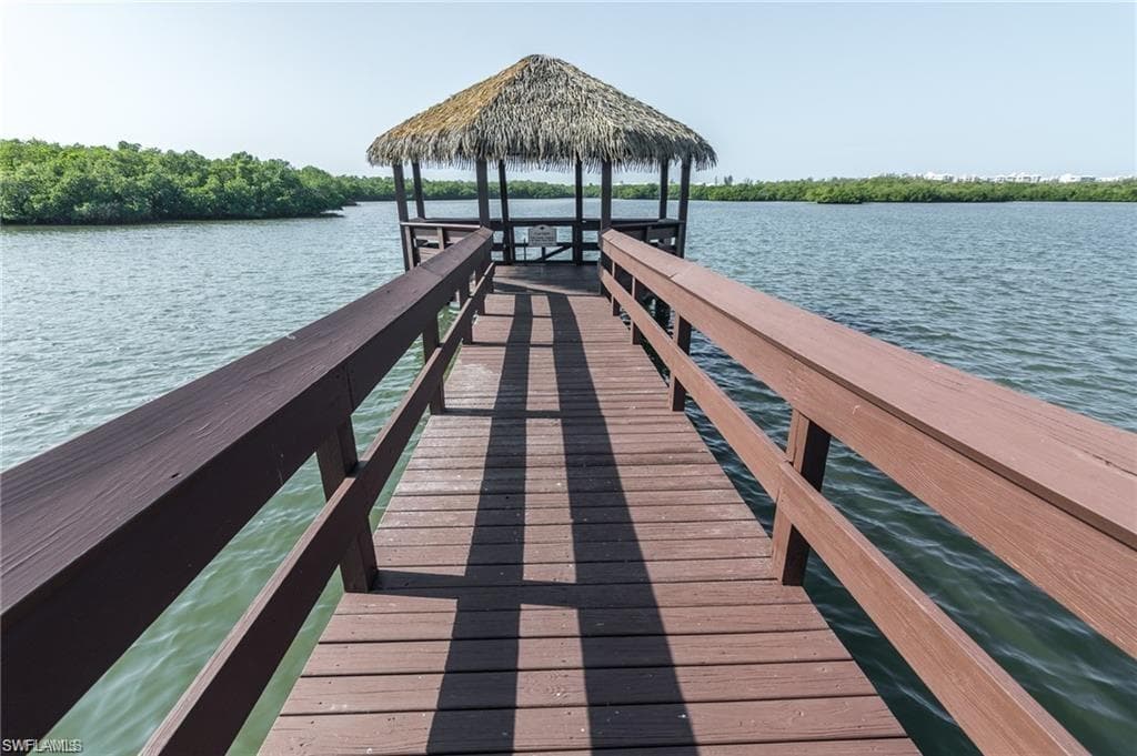 15405 Cedarwood LN # 101, NAPLES FL 34110-33