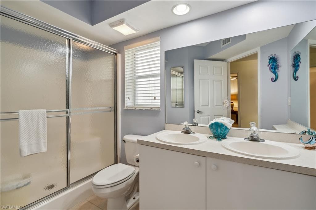 15405 Cedarwood LN # 101, NAPLES FL 34110-9