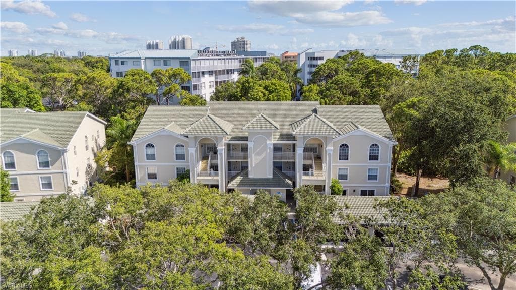 15405 Cedarwood LN # 101, NAPLES FL 34110-17