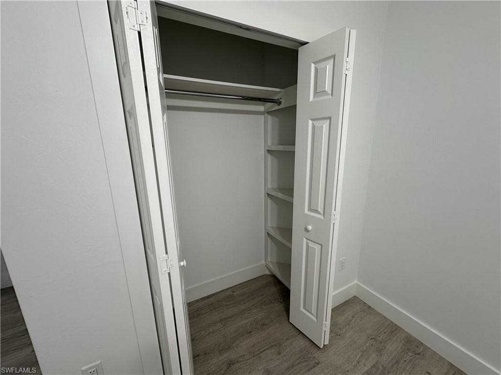 14936 Summit Place CIR # 19, NAPLES FL 34119-15