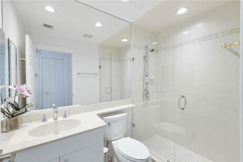 425 Cove Tower DR # 1003, NAPLES FL 34110-21