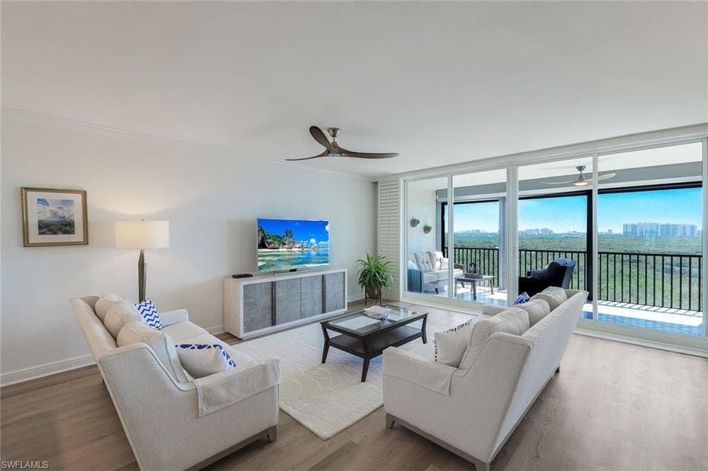 425 Cove Tower DR # 1003, NAPLES FL 34110-2