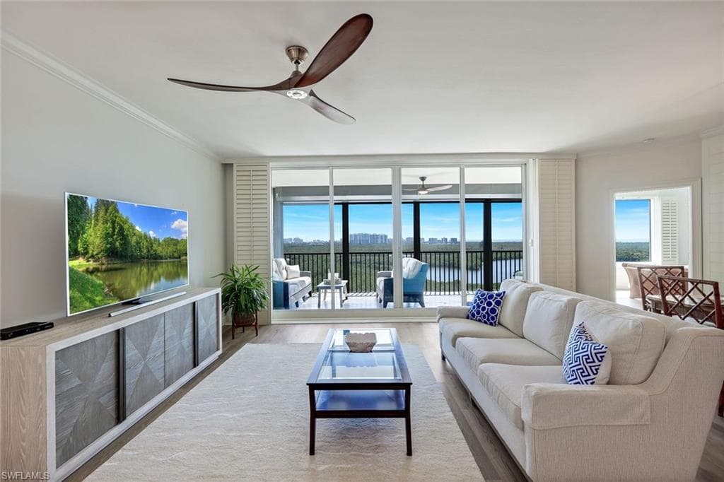 425 Cove Tower DR # 1003, NAPLES FL 34110-4