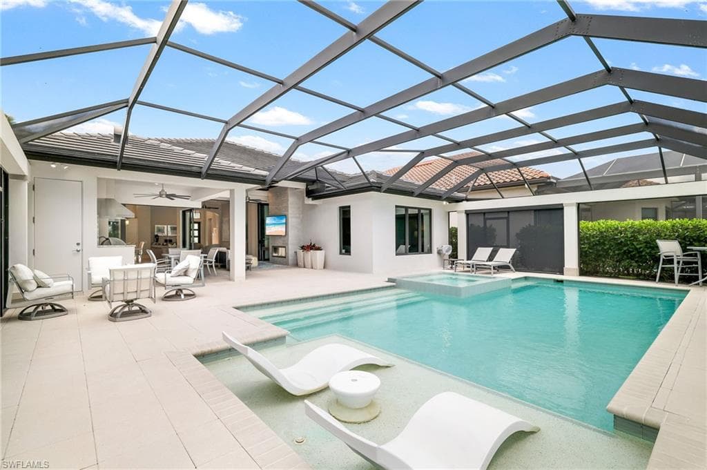 17441 Via Lugano CT, MIROMAR LAKES FL 33913-22