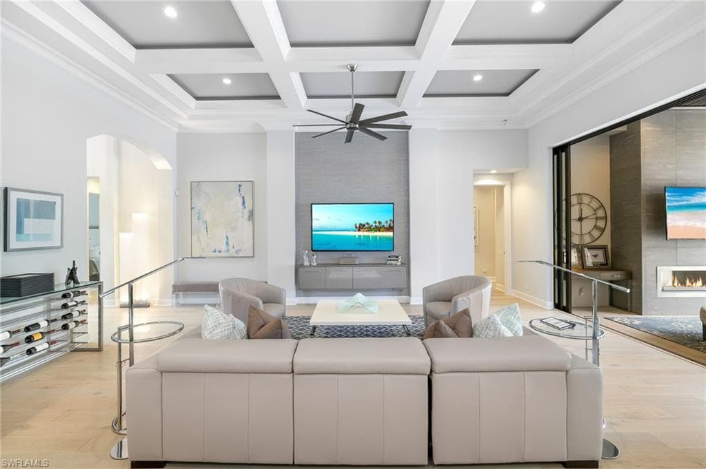 17441 Via Lugano CT, MIROMAR LAKES FL 33913-8