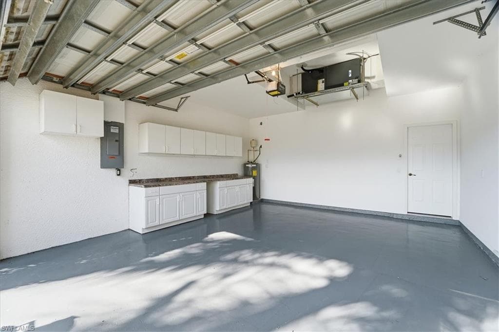 14439 Manchester DR, NAPLES FL 34114-22