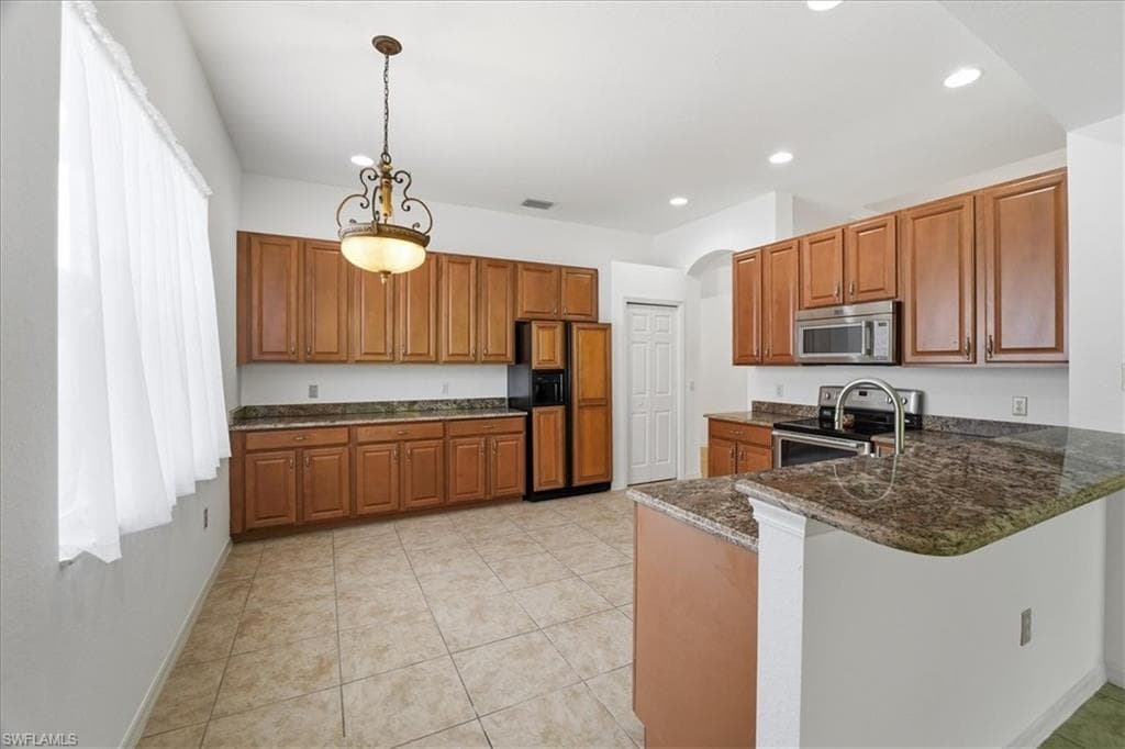 14439 Manchester DR, NAPLES FL 34114-6