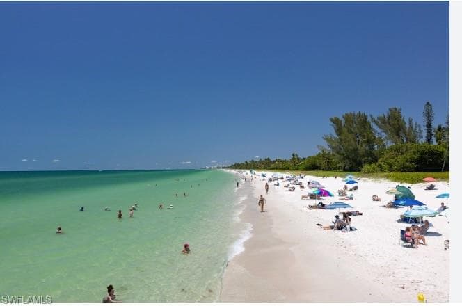 14439 Manchester DR, NAPLES FL 34114-35