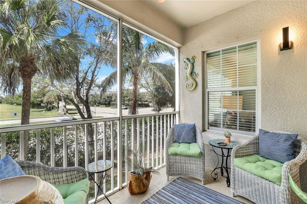 23400 Alamanda DR # 204, ESTERO FL 34135-17