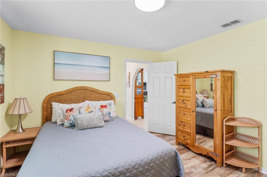 1222 SW 54th ST, CAPE CORAL FL 33914-25