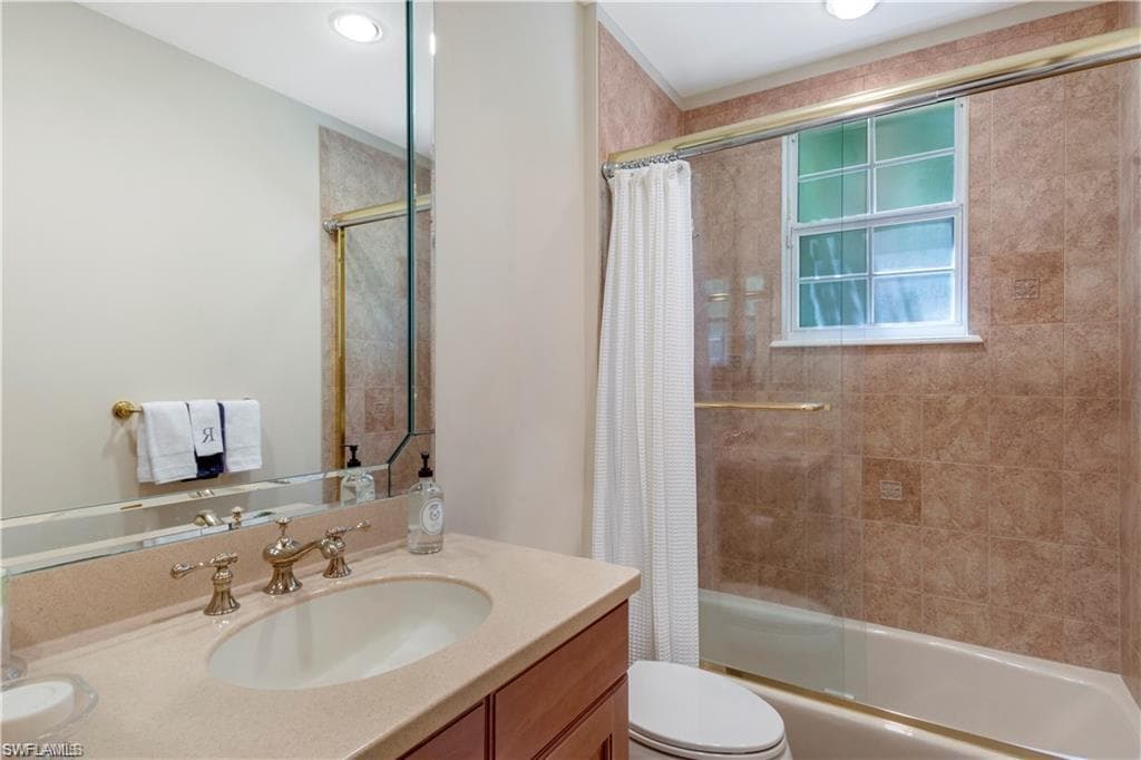 2864 Tiburon BLVD E # 101, NAPLES FL 34109-15