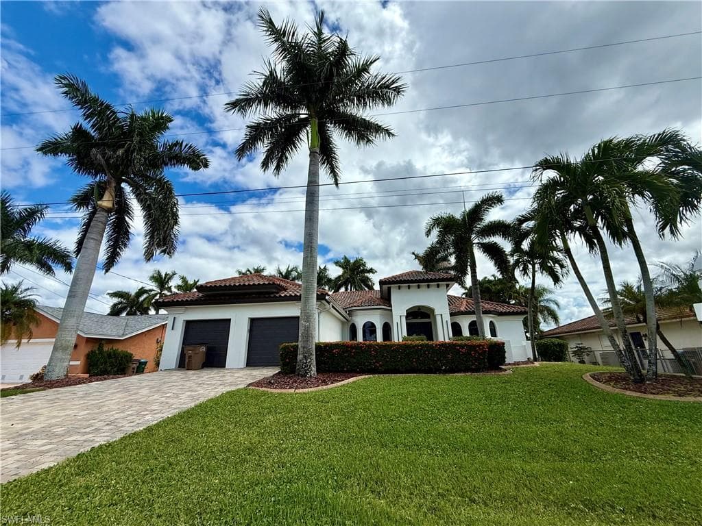 3917 SE 19th AVE, CAPE CORAL FL 33904-1