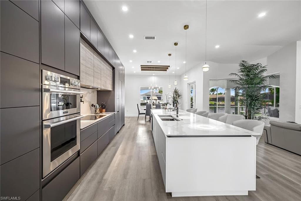 3917 SE 19th AVE, CAPE CORAL FL 33904-12