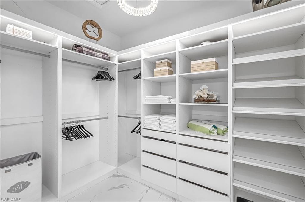 3917 SE 19th AVE, CAPE CORAL FL 33904-15