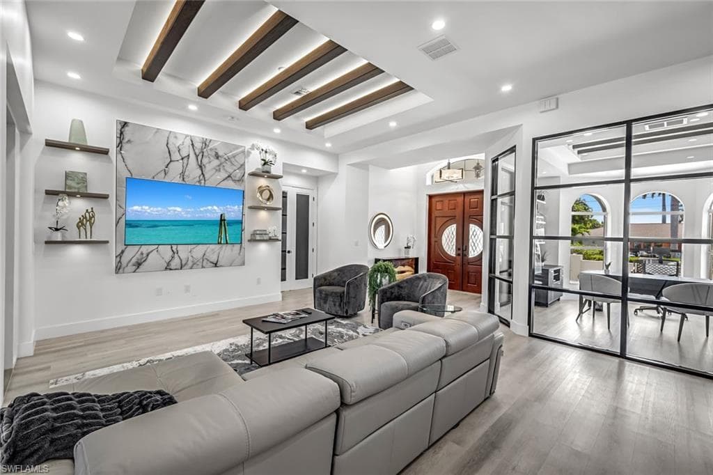 3917 SE 19th AVE, CAPE CORAL FL 33904-2