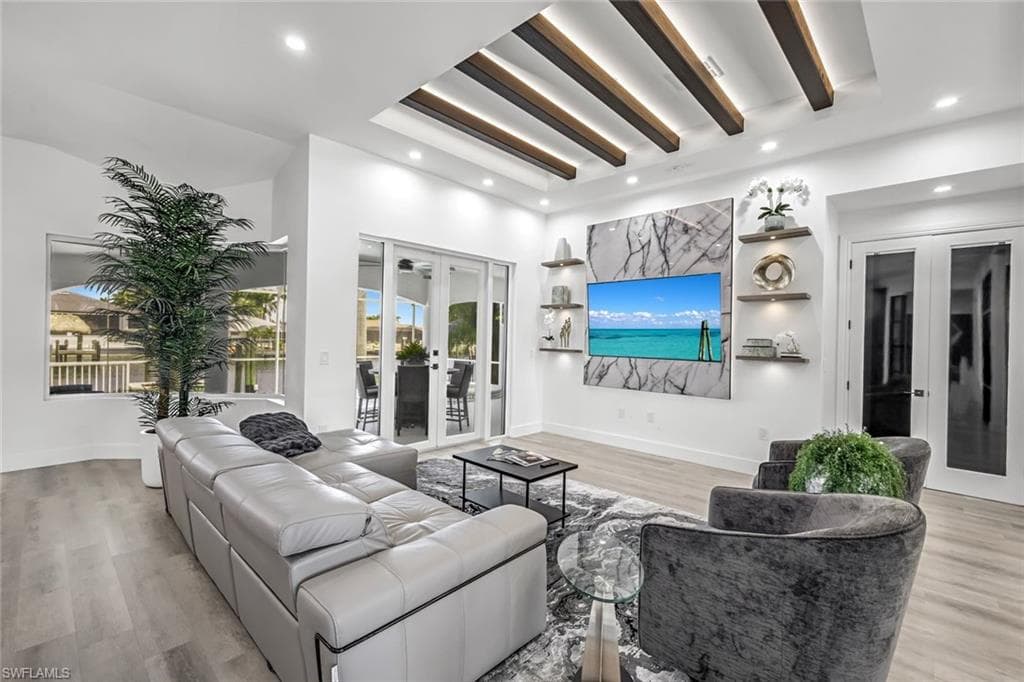 3917 SE 19th AVE, CAPE CORAL FL 33904-4