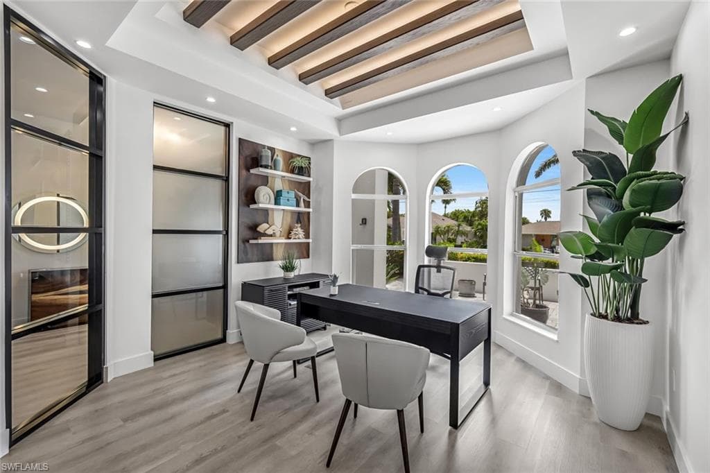 3917 SE 19th AVE, CAPE CORAL FL 33904-8