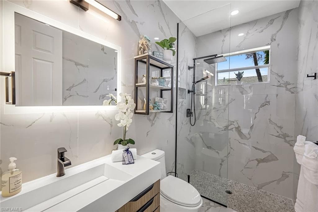 3917 SE 19th AVE, CAPE CORAL FL 33904-23