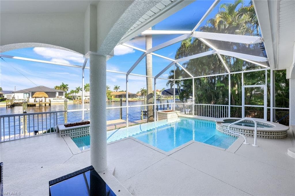 3917 SE 19th AVE, CAPE CORAL FL 33904-33