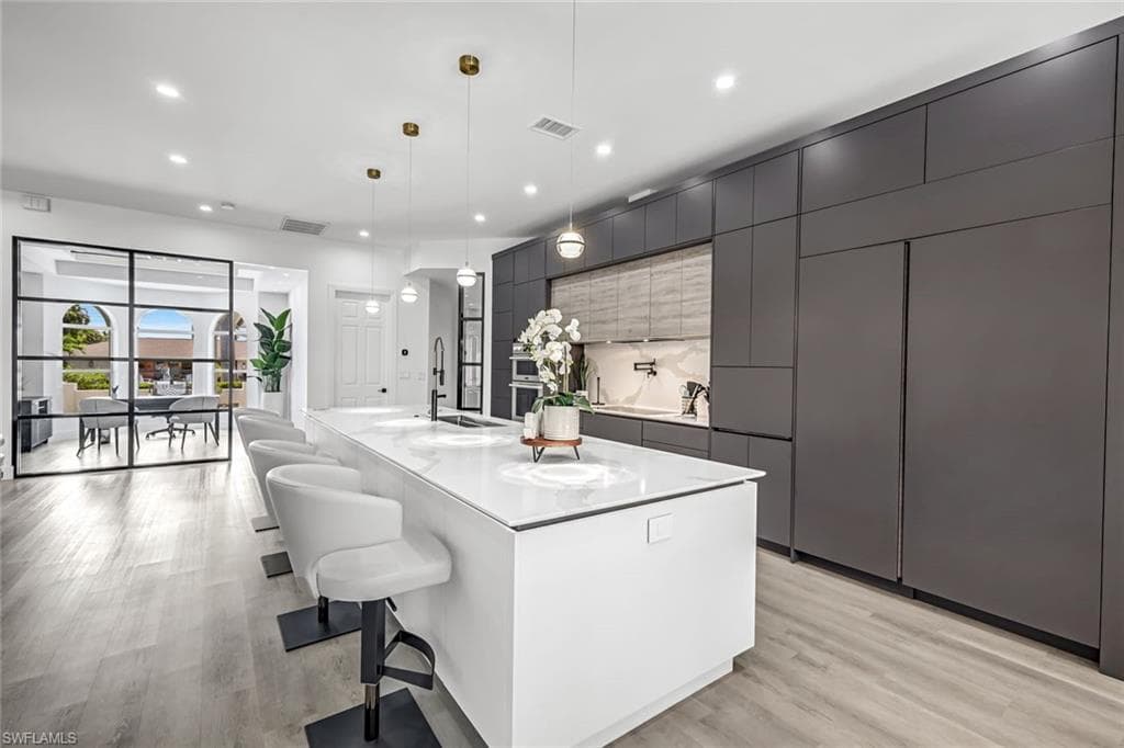 3917 SE 19th AVE, CAPE CORAL FL 33904-9