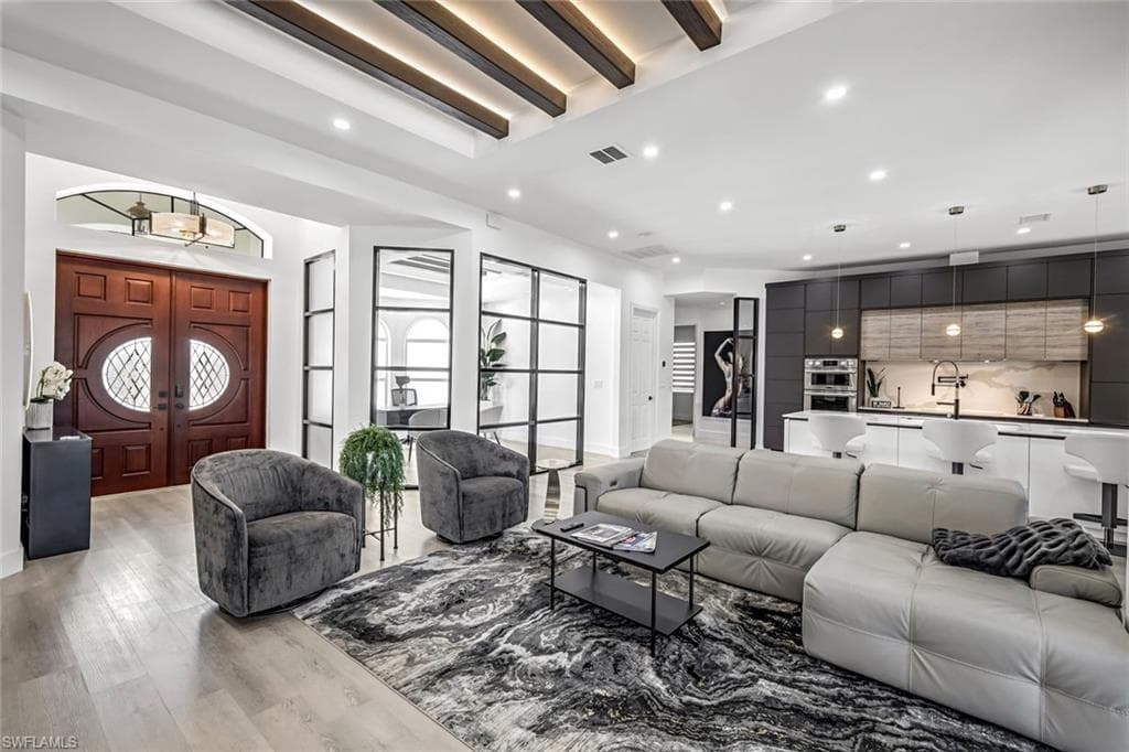 3917 SE 19th AVE, CAPE CORAL FL 33904-3