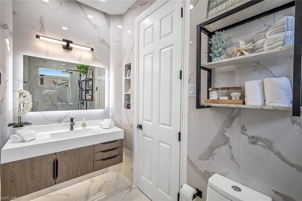 3917 SE 19th AVE, CAPE CORAL FL 33904-20