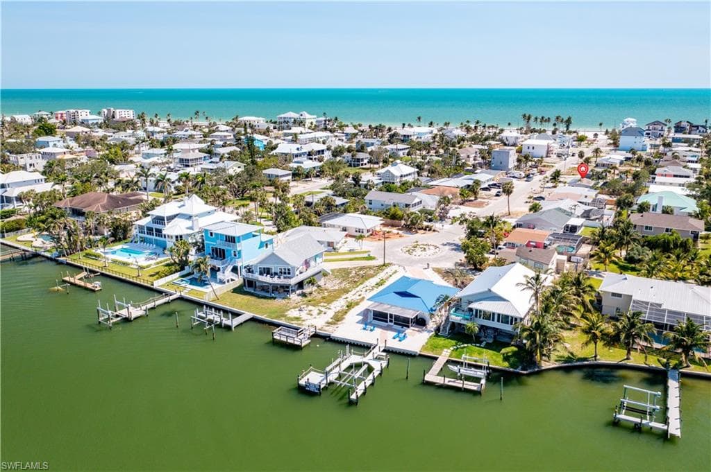 179 Hibiscus DR, FORT MYERS BEACH FL 33931-39