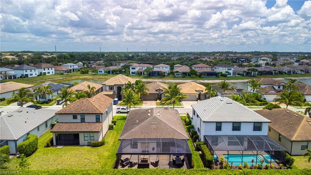 9231 Shadow Oak LN, NAPLES FL 34120-41