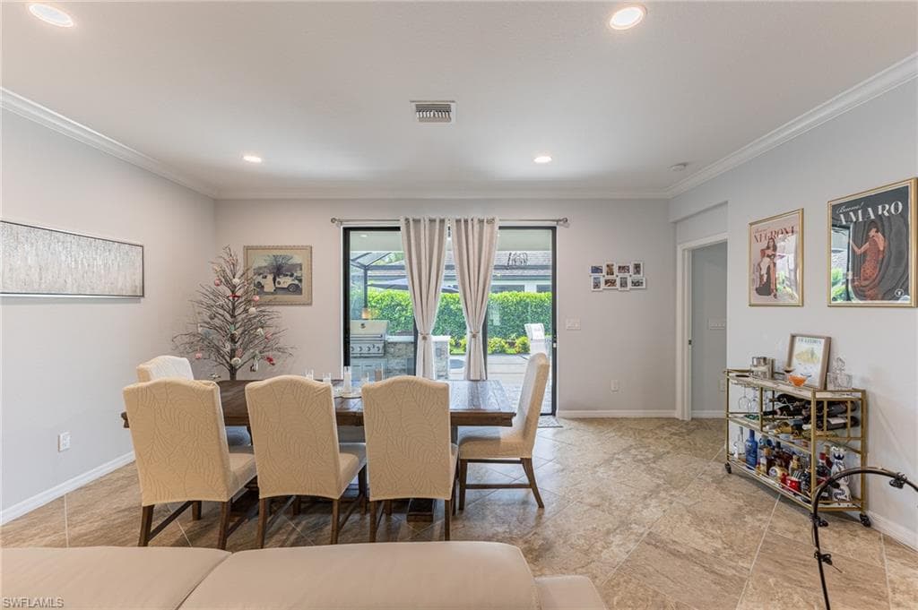 9231 Shadow Oak LN, NAPLES FL 34120-12