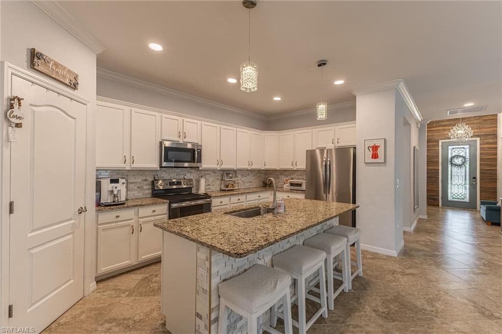 9231 Shadow Oak LN, NAPLES FL 34120-15