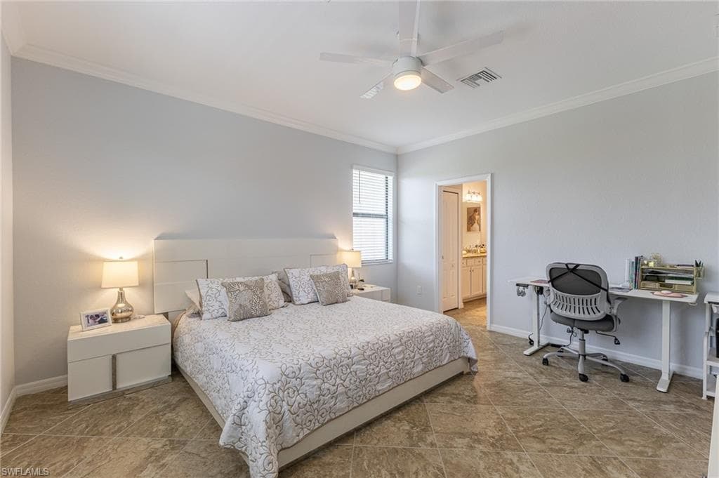 9231 Shadow Oak LN, NAPLES FL 34120-21