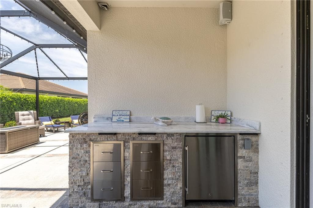 9231 Shadow Oak LN, NAPLES FL 34120-35