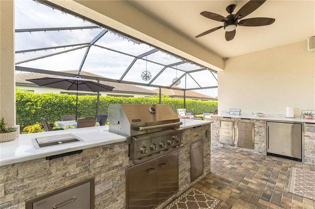 9231 Shadow Oak LN, NAPLES FL 34120-4