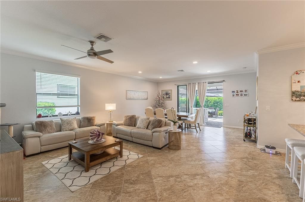 9231 Shadow Oak LN, NAPLES FL 34120-9