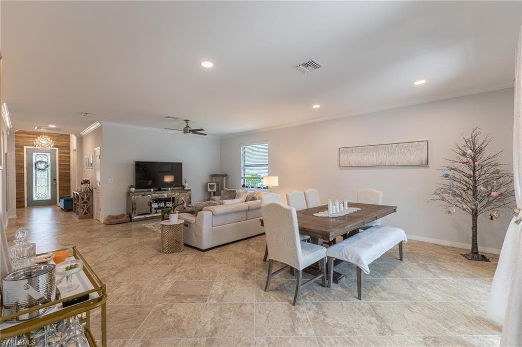 9231 Shadow Oak LN, NAPLES FL 34120-10