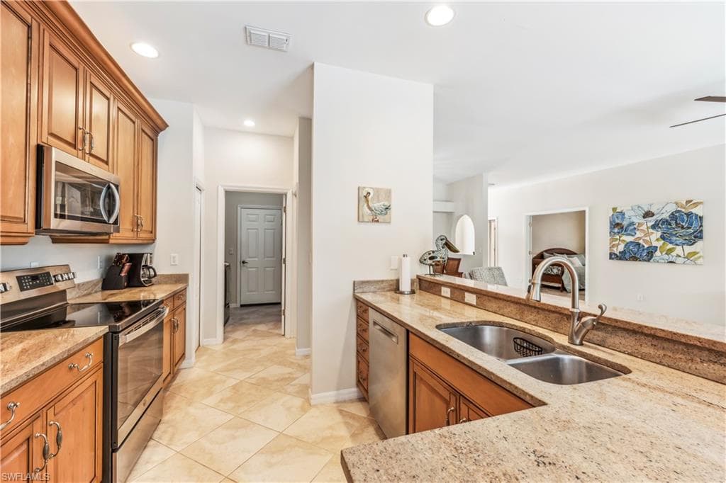 25530 Springtide CT, BONITA SPRINGS FL 34135-4